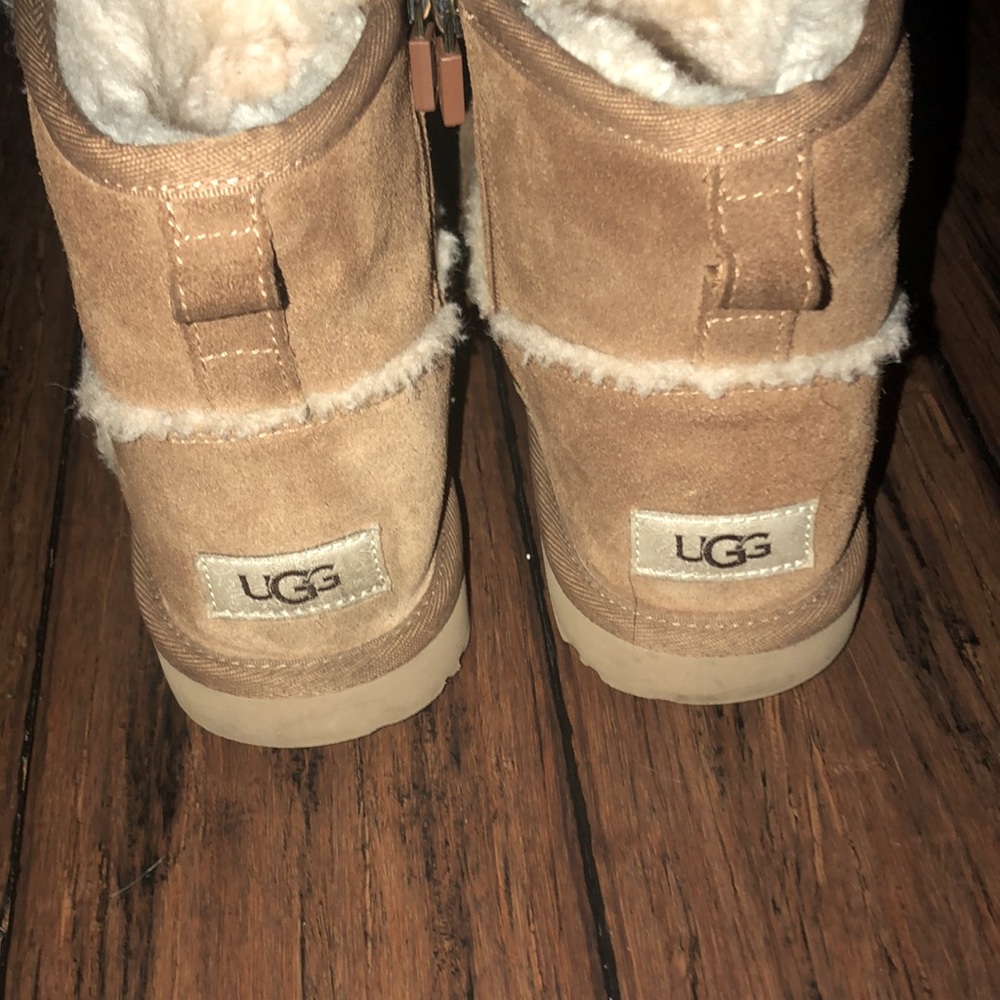Uggs Classic mini II🤍